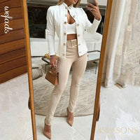 Branco e Apricot